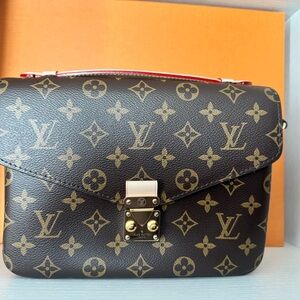 Louis Vuitton Monogram Pochette Metis Shoulder Bag in Brown with Red Trim